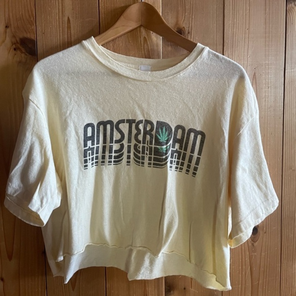 Re/Done Shirt 90s Easy Amsterdam Cropped Cut Tee Butter Yellow Graphic Tee